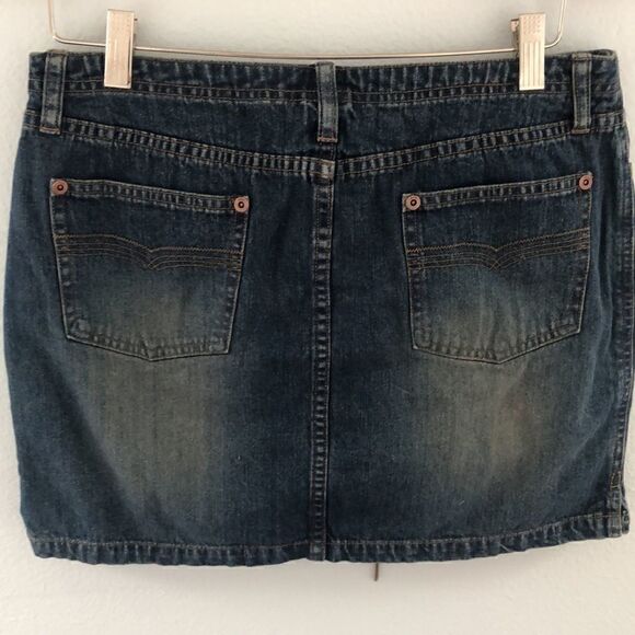 Tilt Jean mini skirt.  Size 7 - Picture 3 of 4